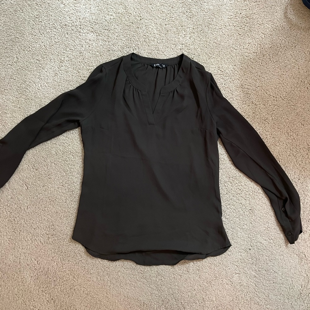Hunter green. Express. Comfy work shirt.